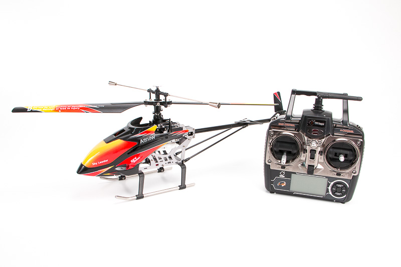 V913 300 Class Helicopter 4Ch (Brushless)