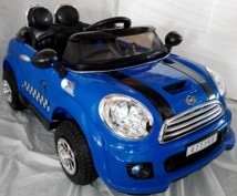 Детский электромобиль RIVERTOYS Mini Cooper VIP (белый, синий) с ЖК-монитором